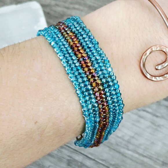 Blue & Brown Flat Herringbone Beaded Bracelet, 7.25" - Picture 4 of 4